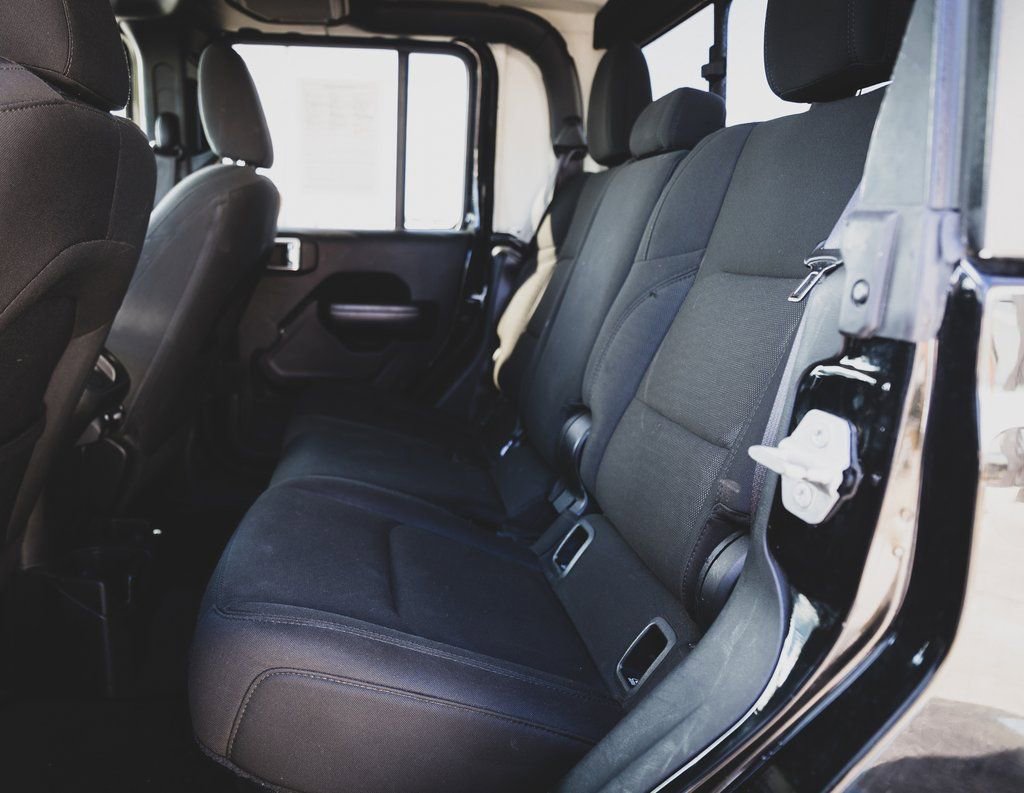 Used 2020 Jeep Gladiator Sport w/ Quick Order Package 24S image 18