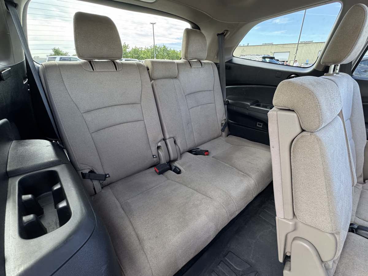Used 2020 Honda Pilot EX image 16