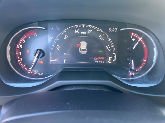 Used 2019 Toyota RAV4 Limited w/ Cold Weather Package FWD image 17