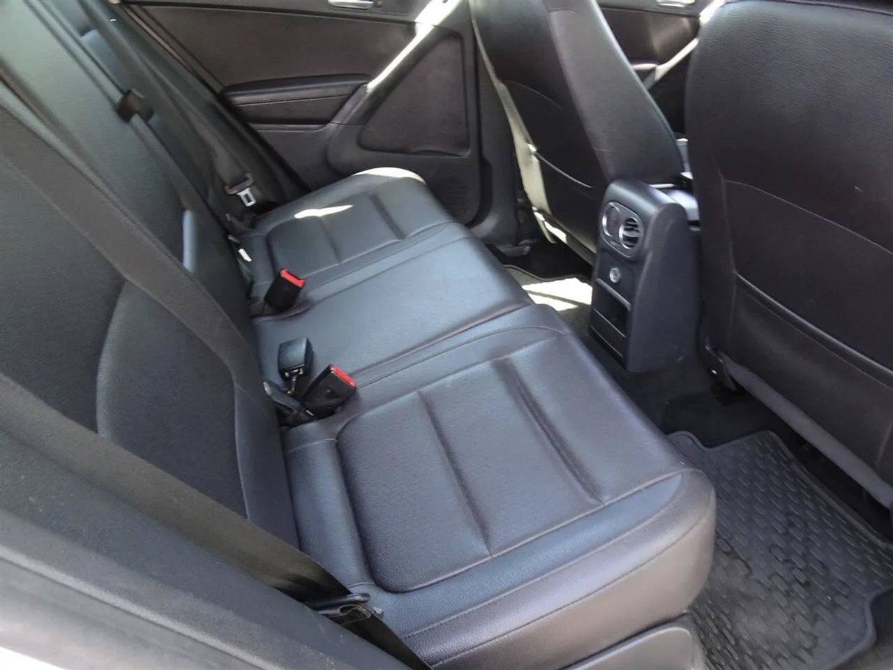 Used 2017 Volkswagen Tiguan S AWD/4WD image 19