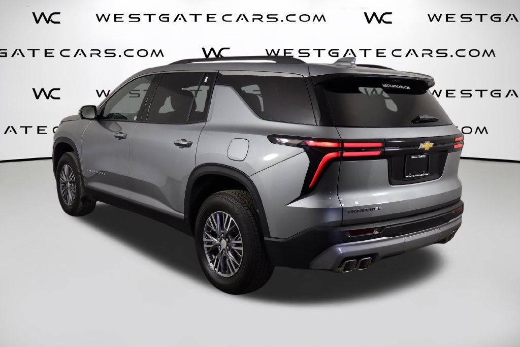 Used 2026 Chevrolet Traverse LT w/ Driver Confidence Package FWD image 43