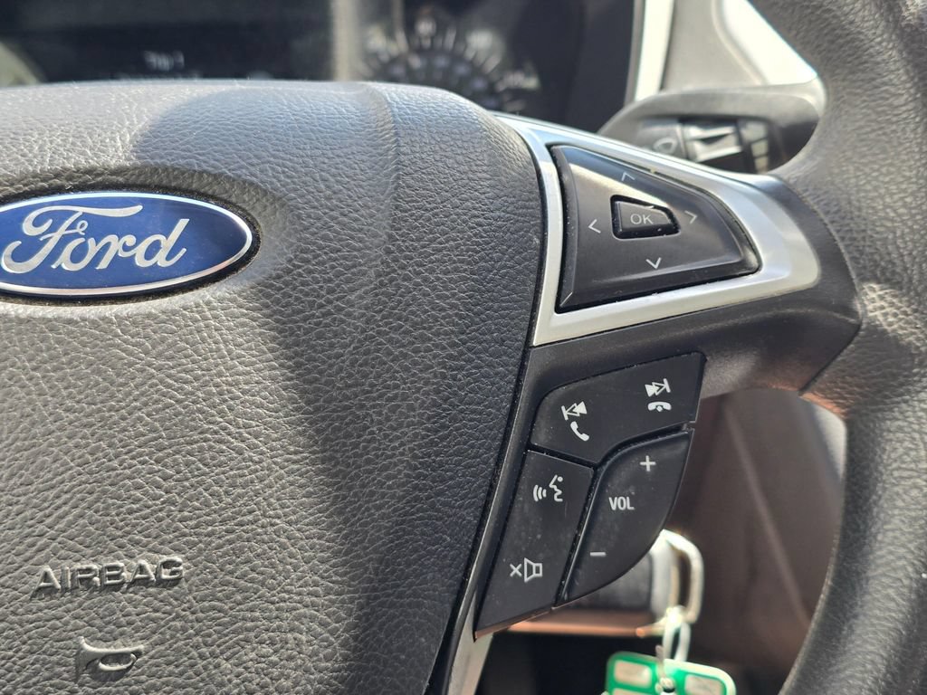 Used 2015 Ford Fusion SE FWD image 15