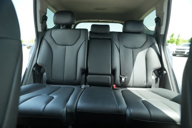Used 2020 Hyundai Santa Fe Limited AWD/4WD image 39