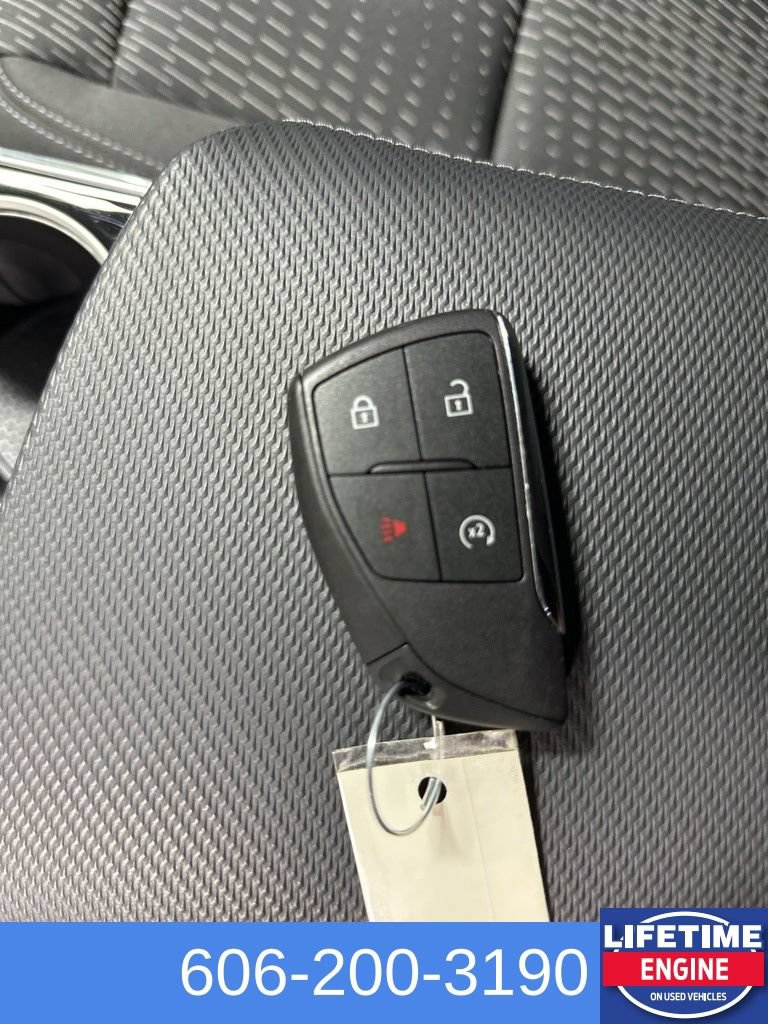 Used 2026 Chevrolet Equinox LT FWD image 25