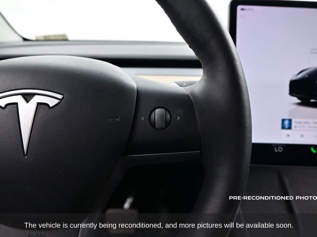 Used 2025 Tesla Model Y Long Range image 15