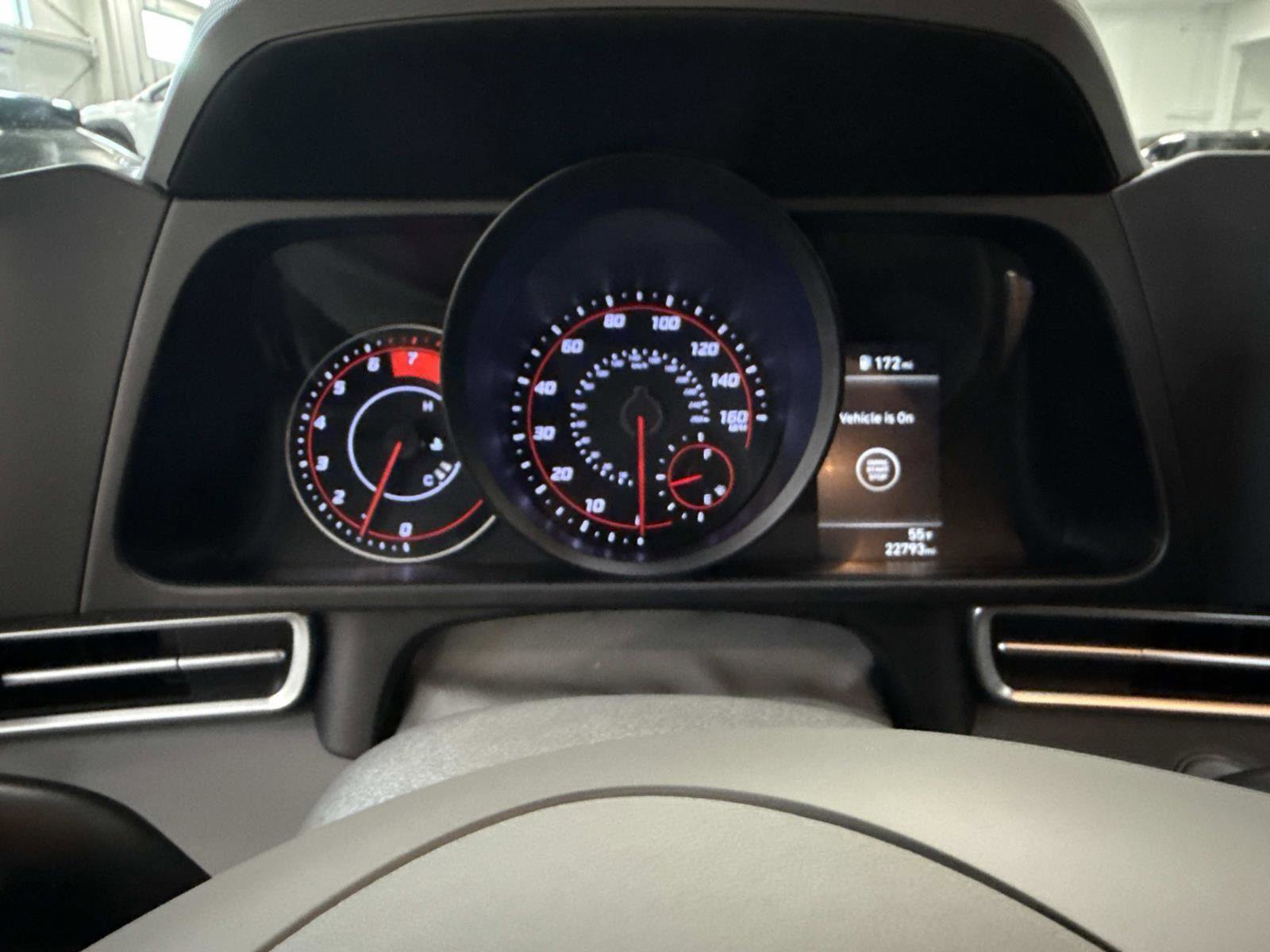 Used 2022 Hyundai Elantra SEL w/ Preferred Accessory Package image 27