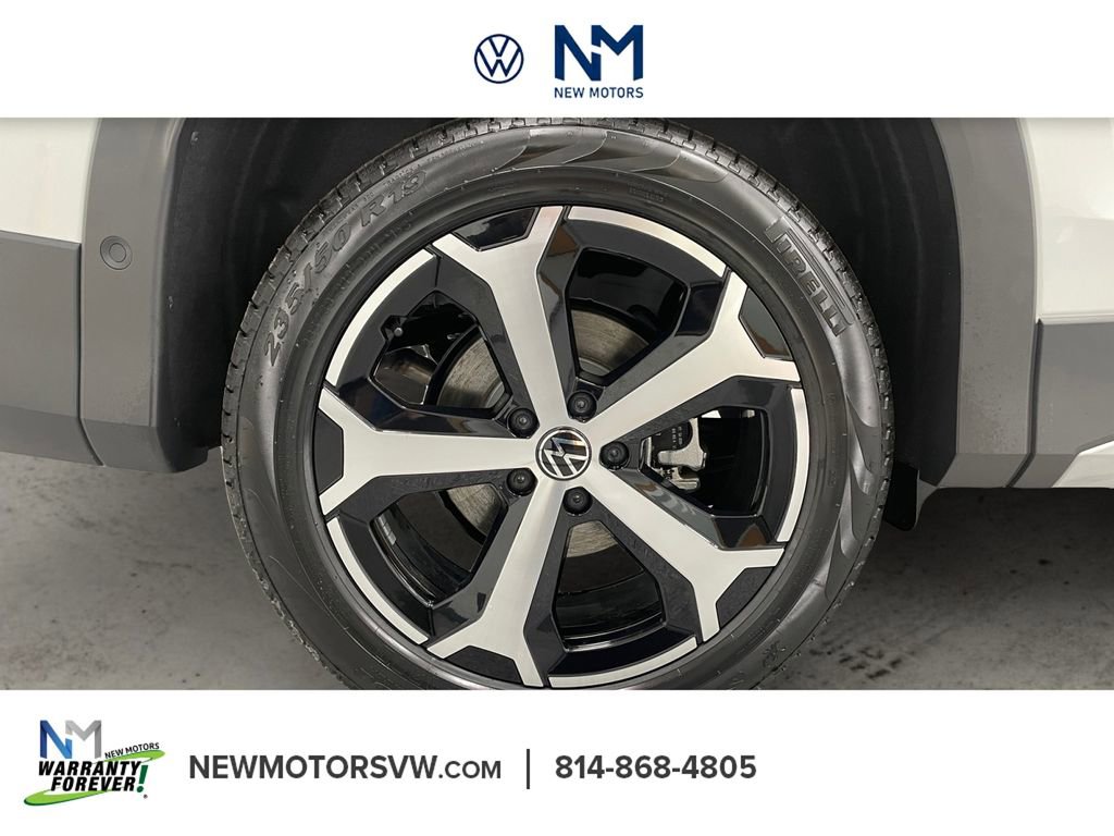 New 2026 Volkswagen Tiguan SE image 14
