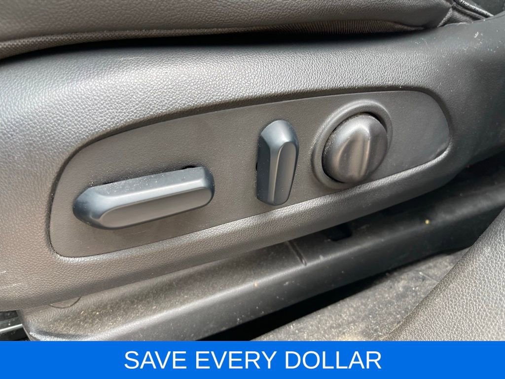 Used 2023 Buick Encore GX Select FWD image 21
