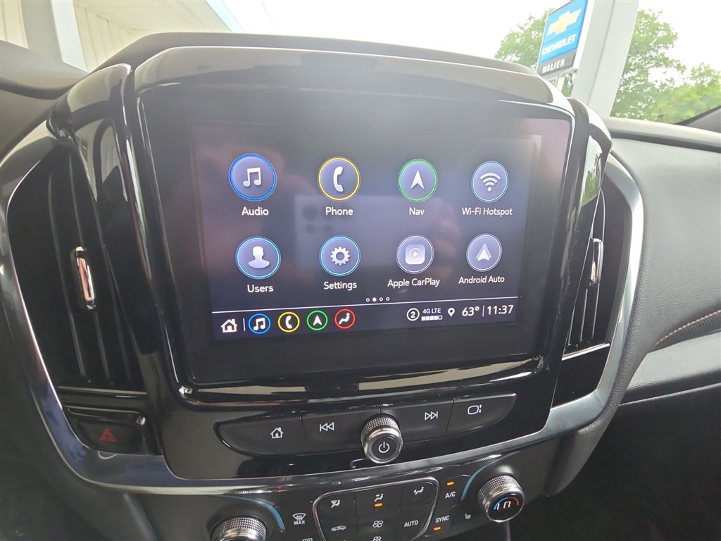 Used 2023 Chevrolet Traverse RS image 13