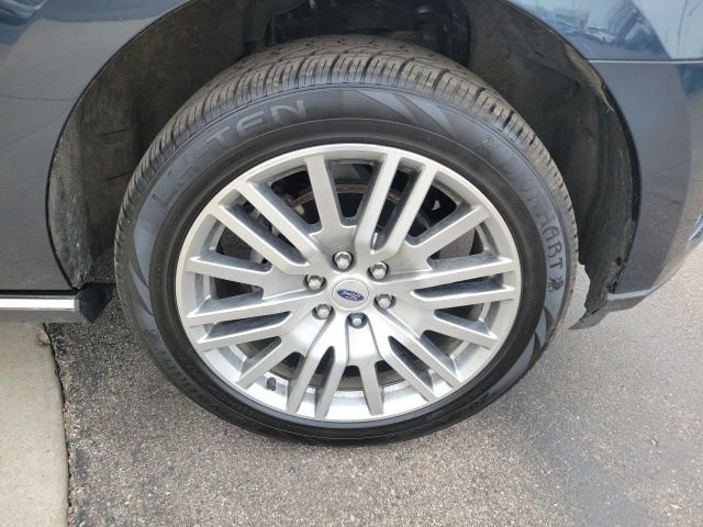 Used 2023 Ford Expedition Limited image 19