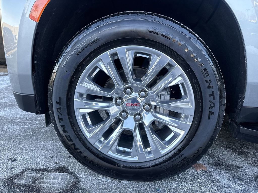 Used 2024 GMC Yukon XL Denali image 12