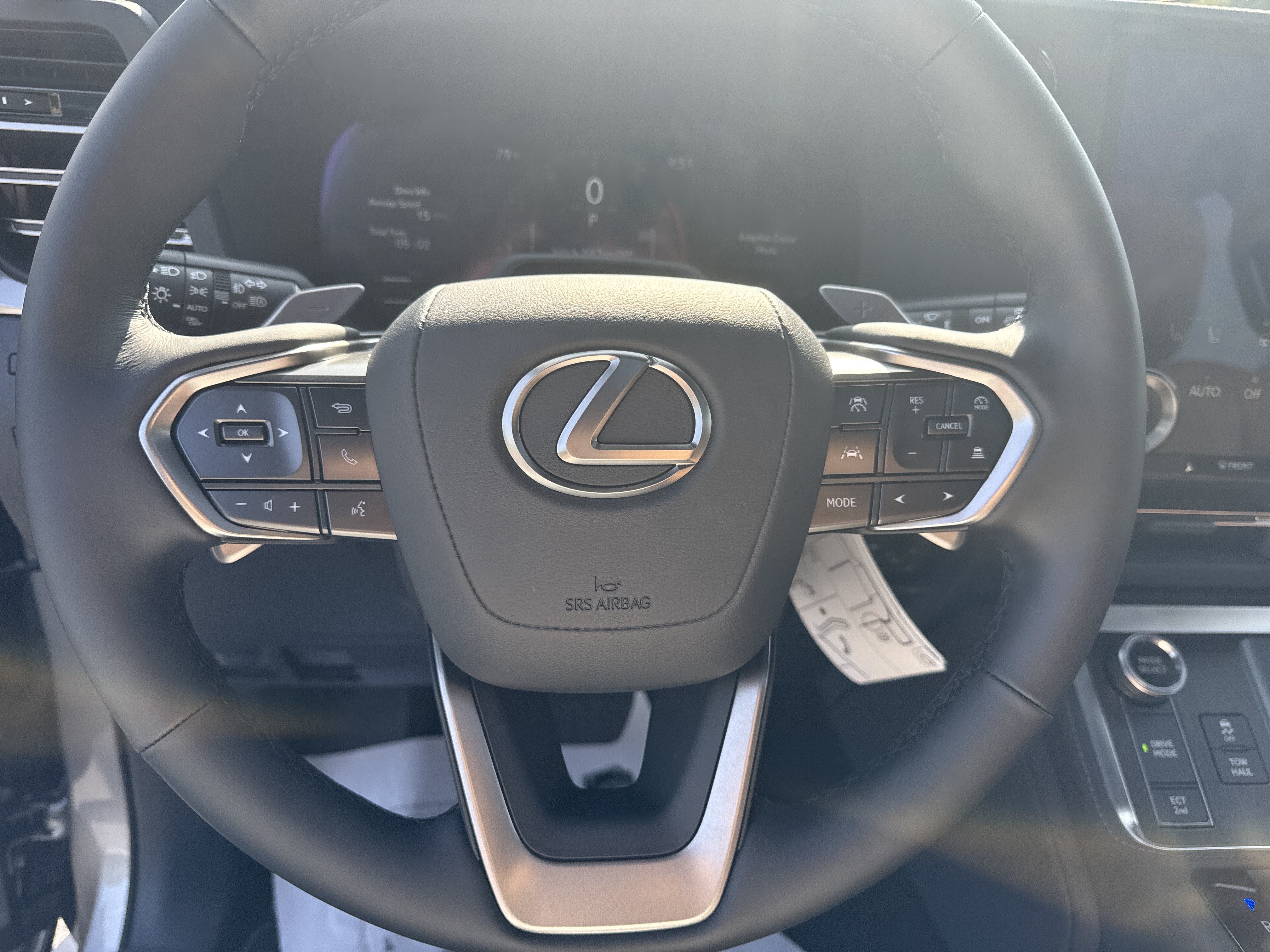 Used 2026 Lexus GX 550 w/ Cold Area Package AWD/4WD image 18