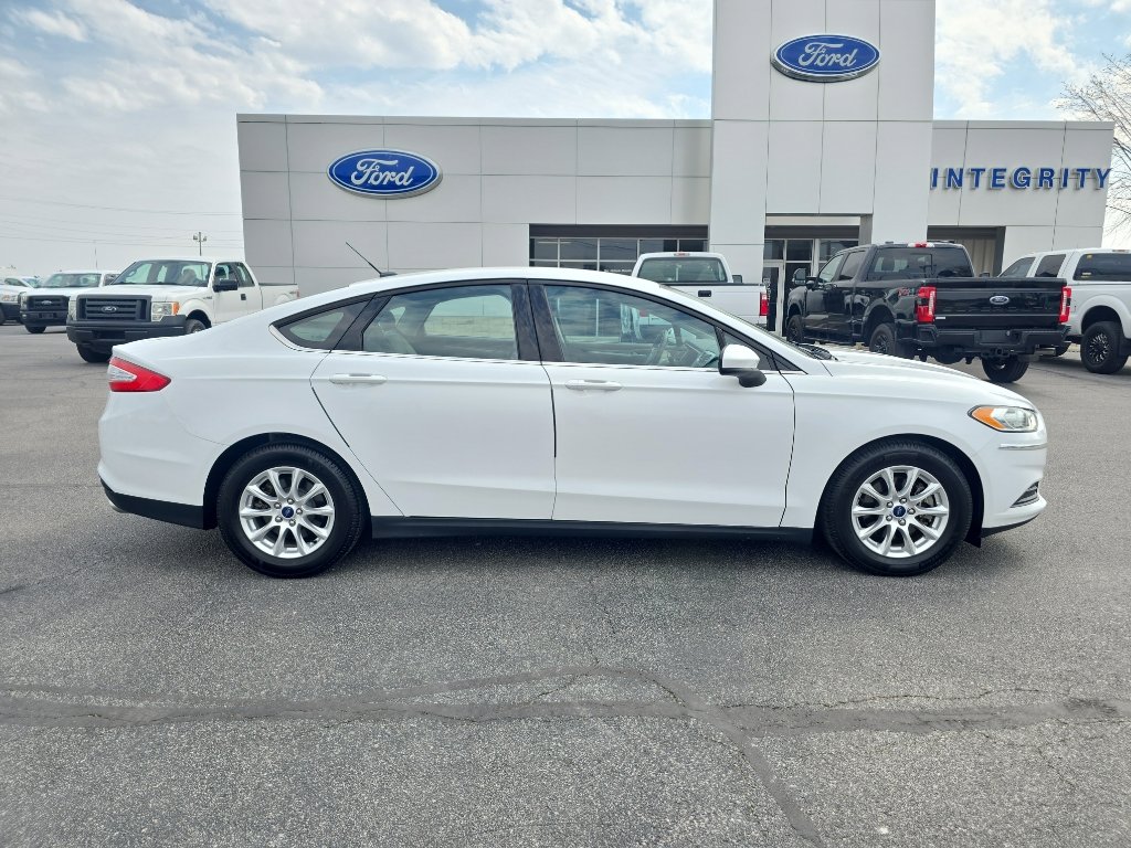 Used 2015 Ford Fusion S image 5