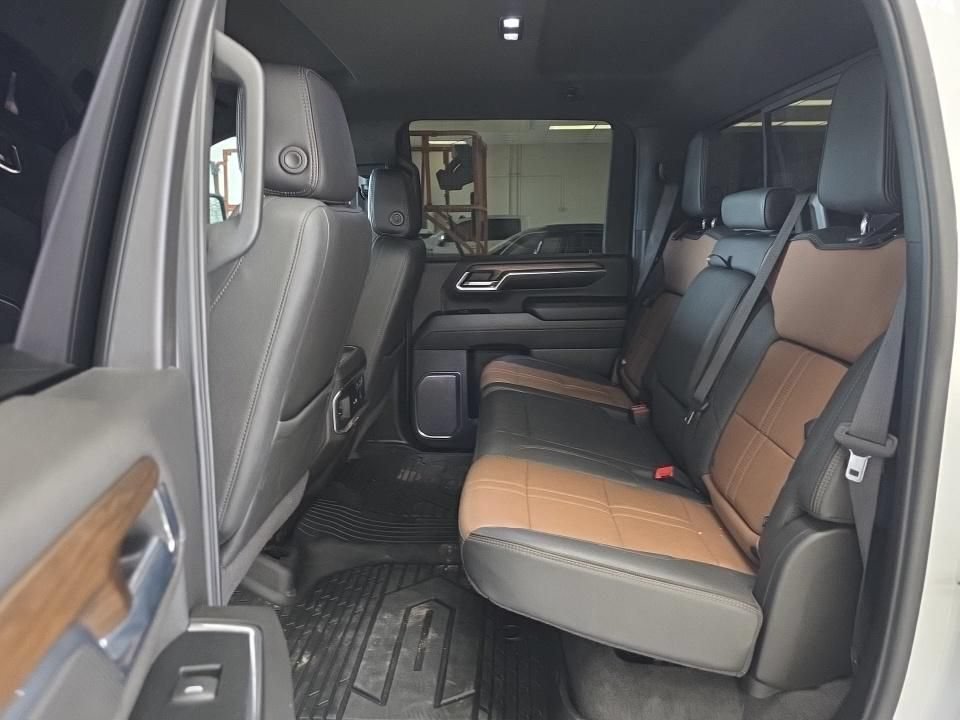 Used 2024 Chevrolet Silverado 2500 High Country AWD/4WD image 6