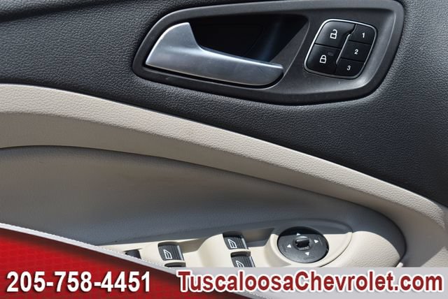 Used 2017 Ford Escape Titanium FWD image 17