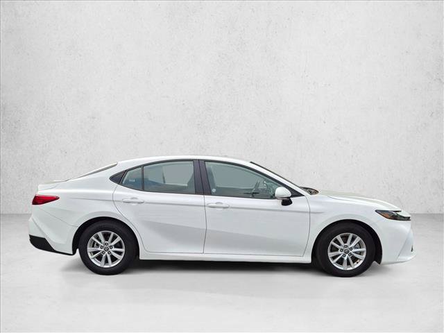 Used 2026 Toyota Camry LE FWD image 4