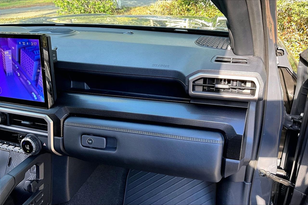 Used 2025 Toyota 4Runner Limited image 23