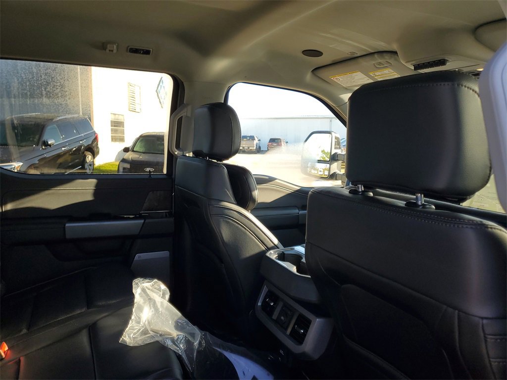 New 2025 Ford F250 Lariat w/ Lariat Ultimate Package image 28