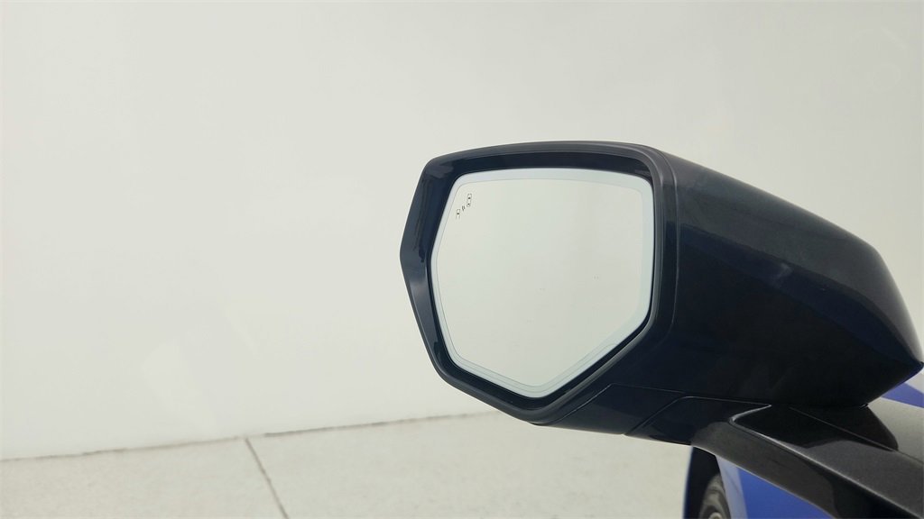 Used 2021 Chevrolet Corvette Stingray w/ Z51 Performance Package image 16