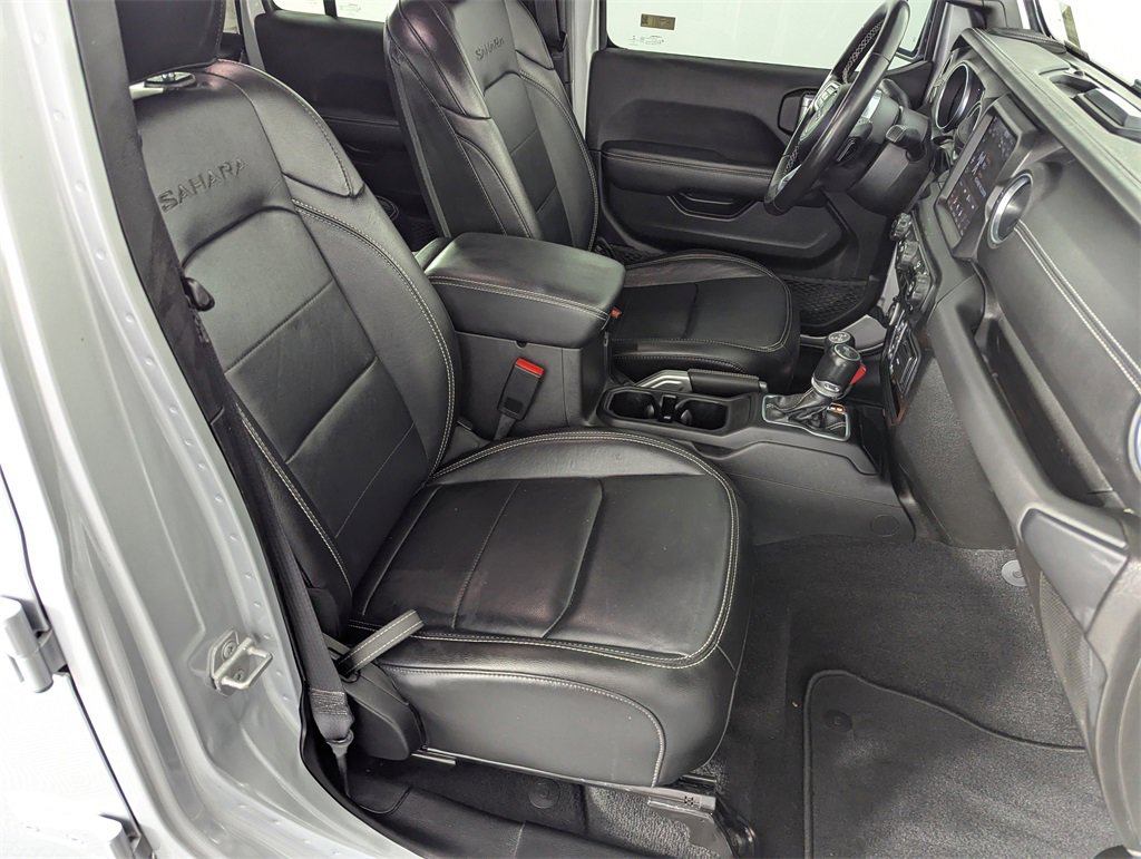 Used 2022 Jeep Wrangler Unlimited Sahara image 35
