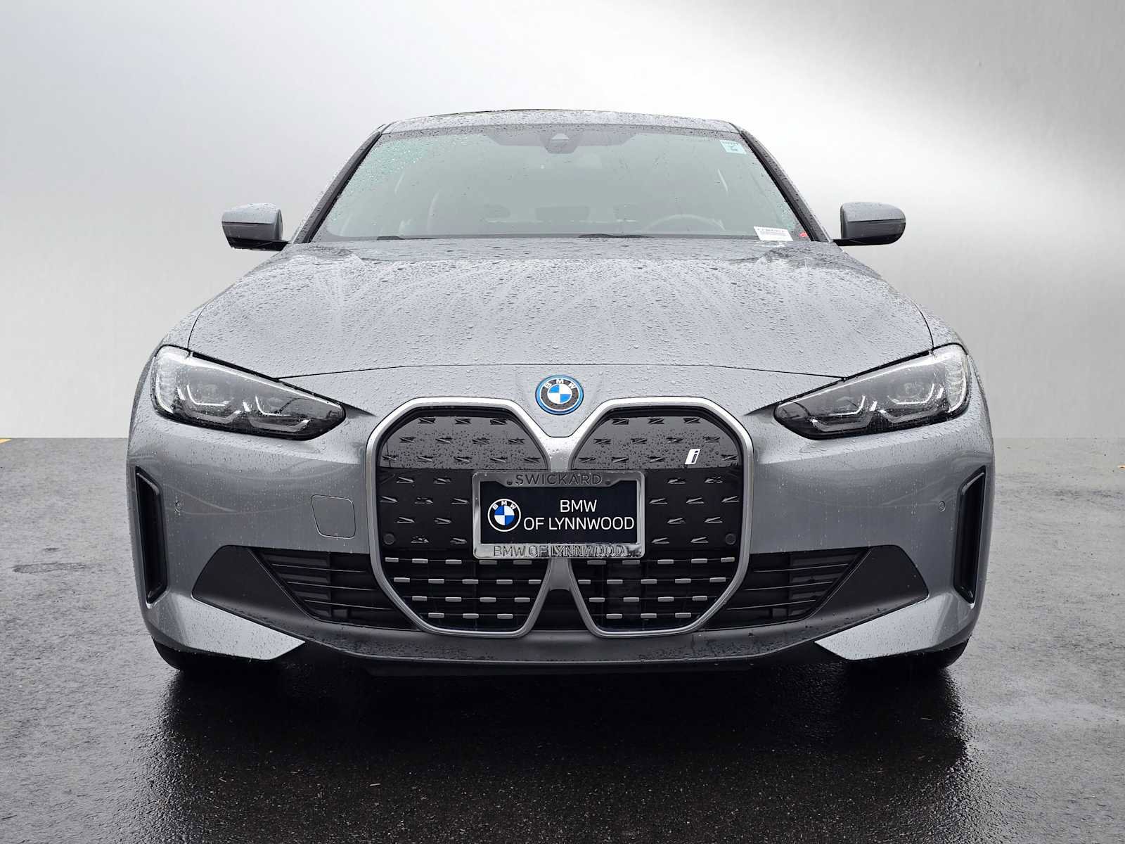 Used 2024 BMW i4 eDrive35 w/ Premium Package image 2