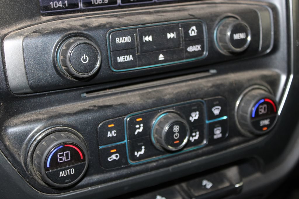 Used 2015 Chevrolet Silverado 1500 LT w/ All Star Edition AWD/4WD image 29