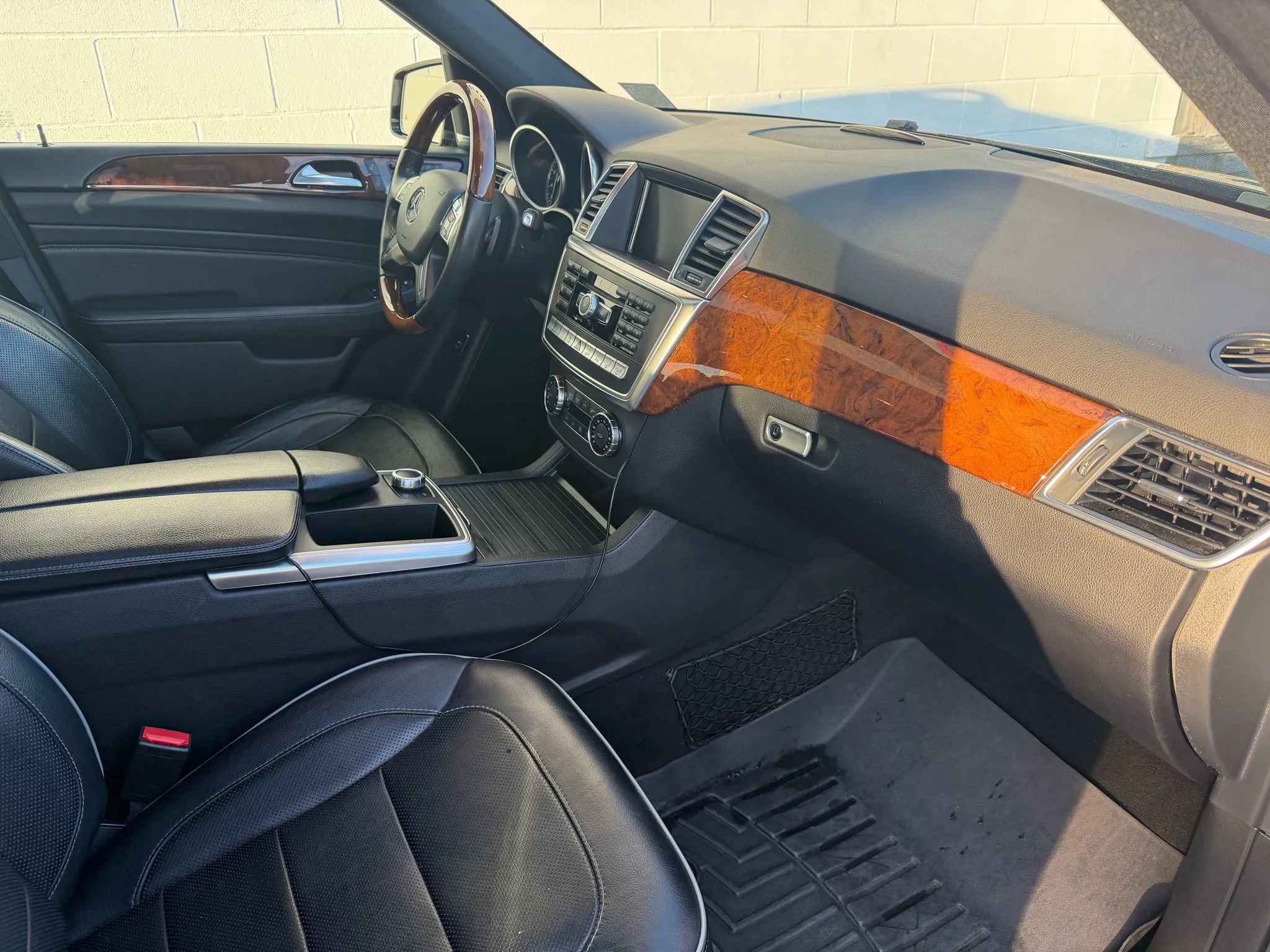 Used 2012 Mercedes-Benz ML 350 BlueTEC 4MATIC image 9