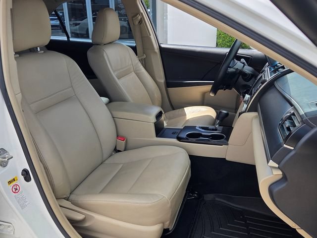 Used 2012 Toyota Camry LE FWD image 16