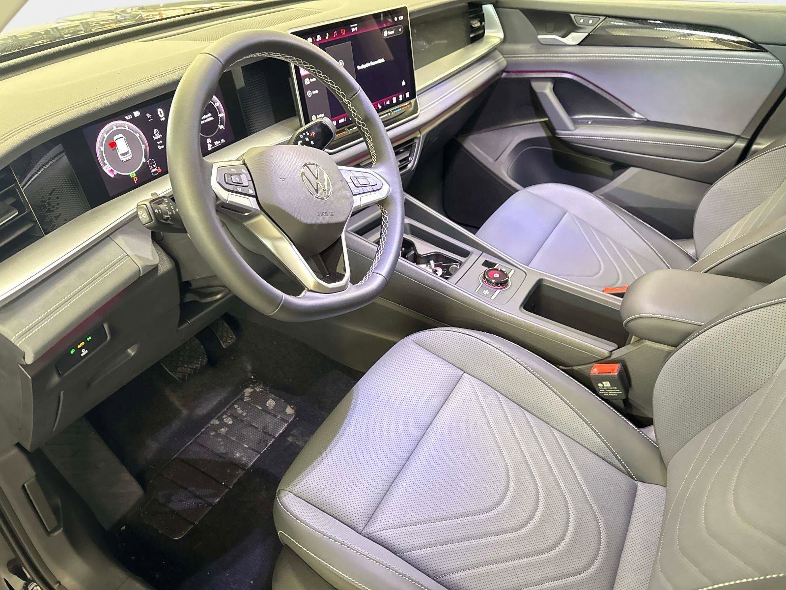 New 2026 Volkswagen Tiguan SE image 22