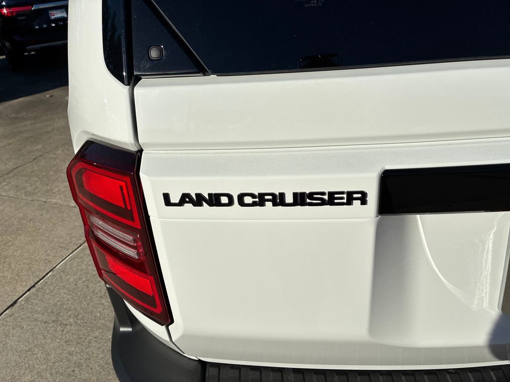 New 2025 Toyota Land Cruiser image 5