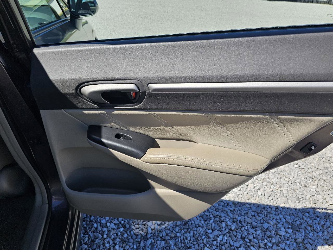 Used 2010 Honda Civic EX-L image 26