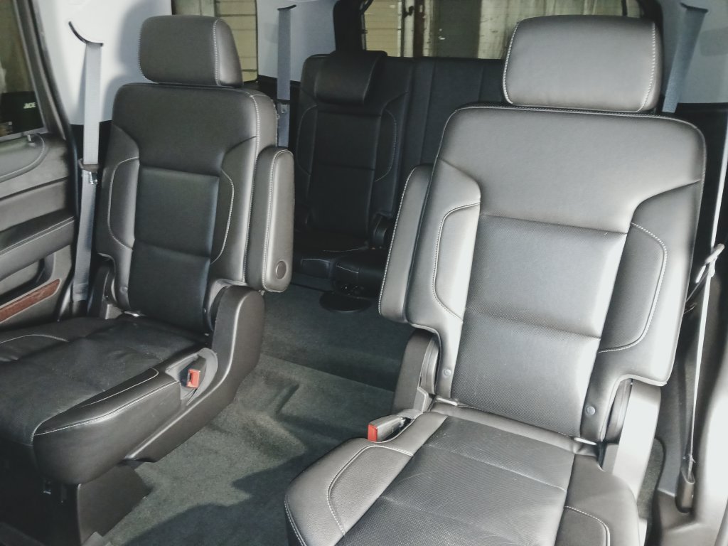 Used 2018 GMC Yukon SLT w/ Premium Edition AWD/4WD image 13