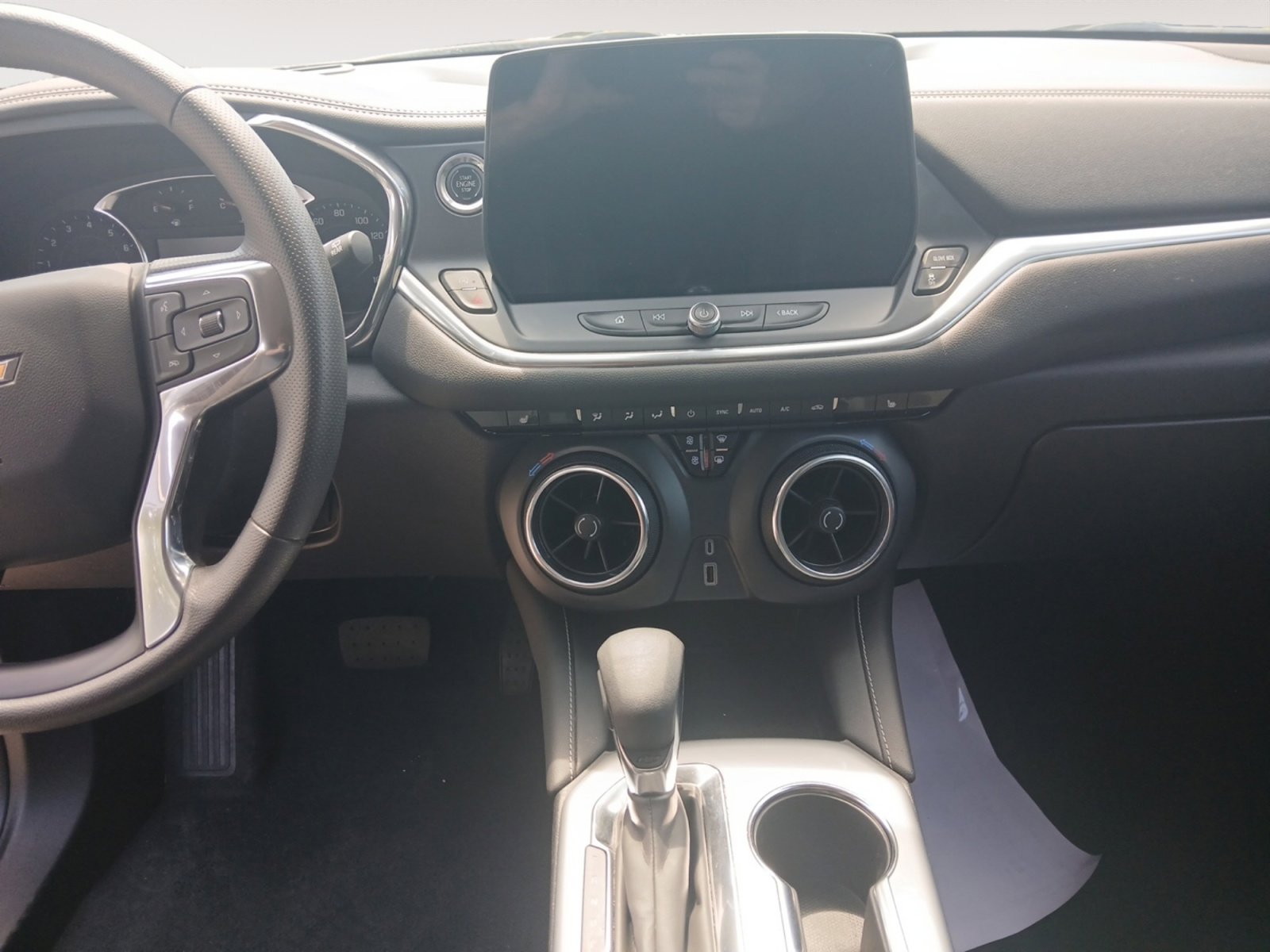 Used 2024 Chevrolet Blazer LT w/ Driver Confidence Package AWD/4WD image 11