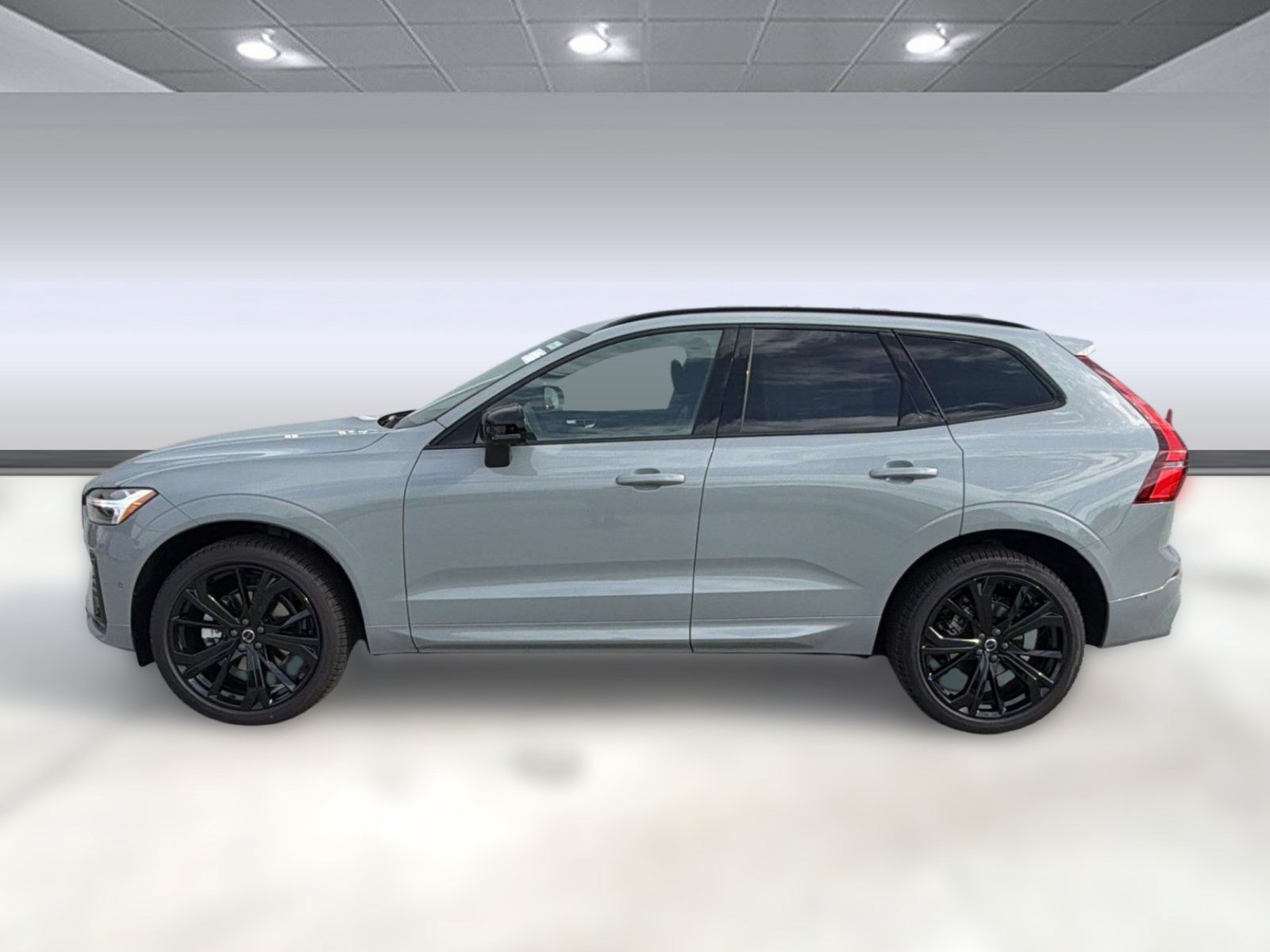 New 2026 Volvo XC60 B5 Ultra w/ Protection Package Premier AWD/4WD image 2