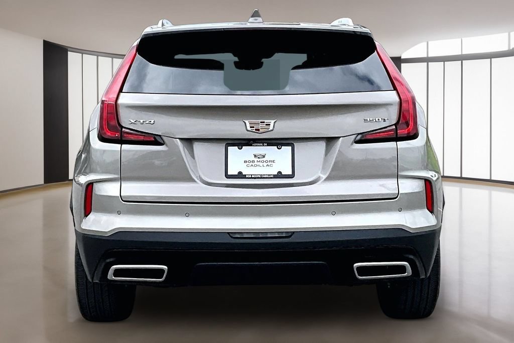 Used 2024 Cadillac XT4 Premium Luxury w/ Technology Package FWD image 4