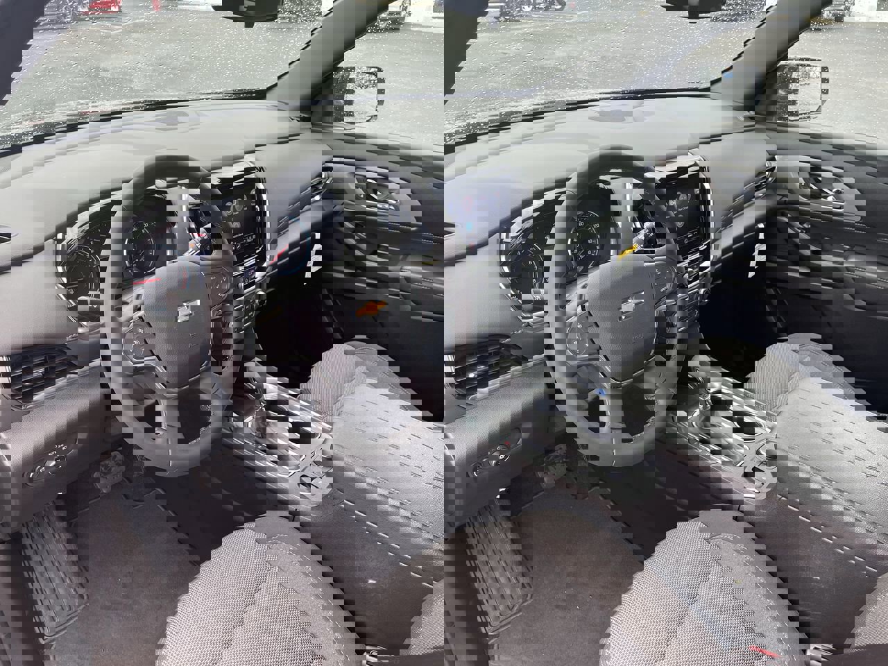 Used 2023 Chevrolet Traverse LT image 10