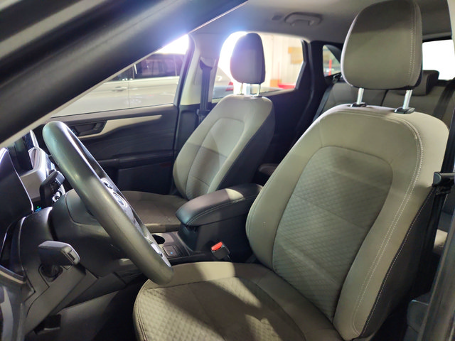 Used 2022 Ford Escape SE AWD/4WD image 10
