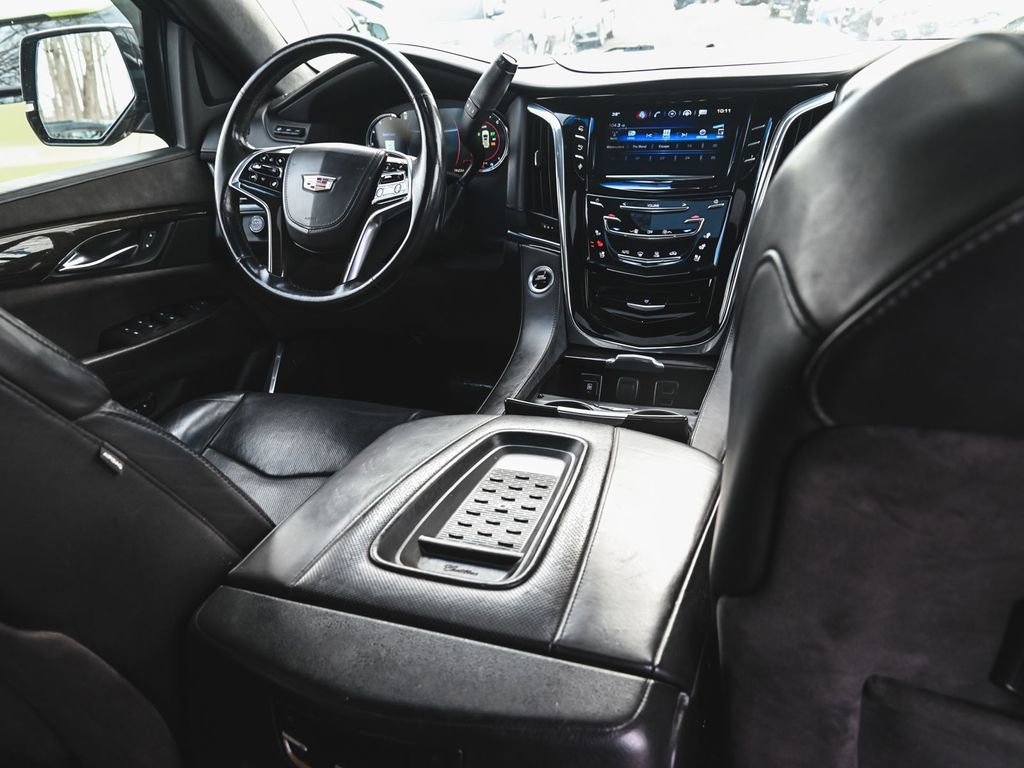 Used 2016 Cadillac Escalade Platinum image 20