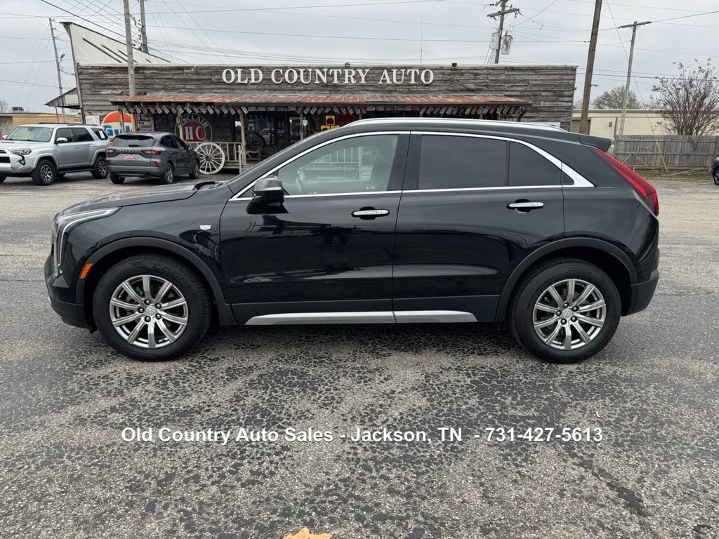 Used 2020 Cadillac XT4 Premium Luxury FWD image 1