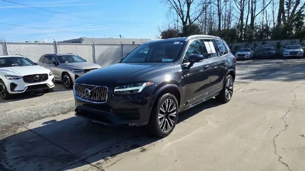 Used 2022 Volvo XC90 T5 Momentum w/ Advanced Package image 5