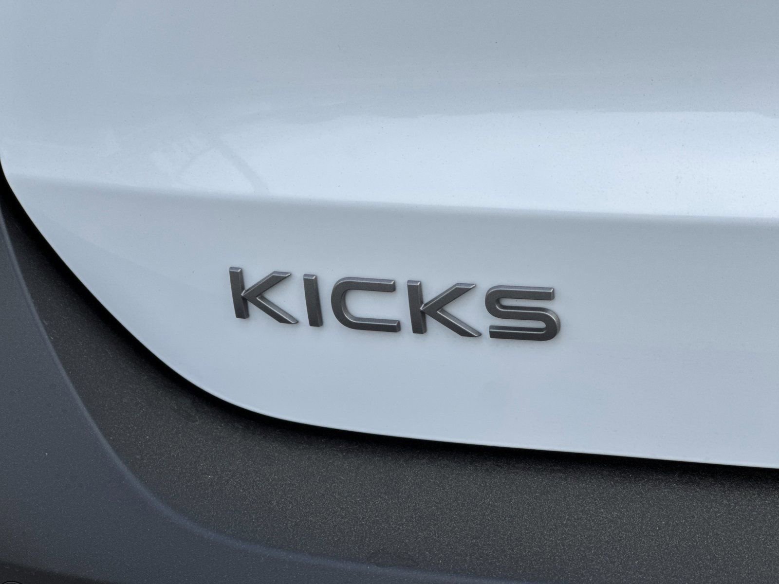 New 2026 Nissan Kicks S image 25