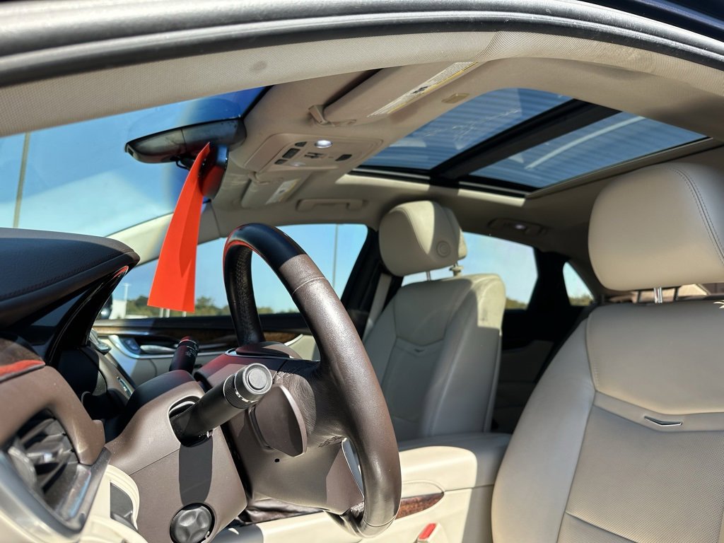 Used 2014 Cadillac XTS Luxury image 14