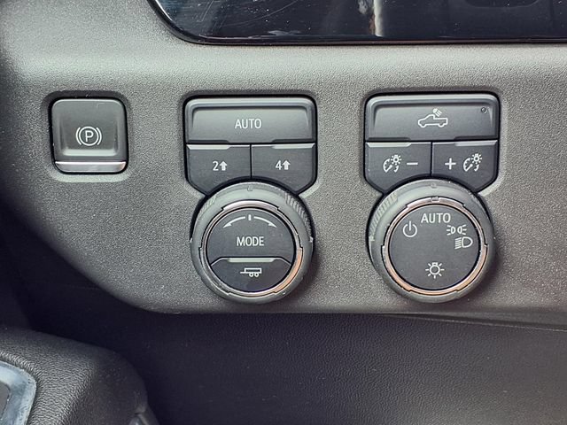 Used 2024 Chevrolet Silverado 1500 LT AWD/4WD image 21