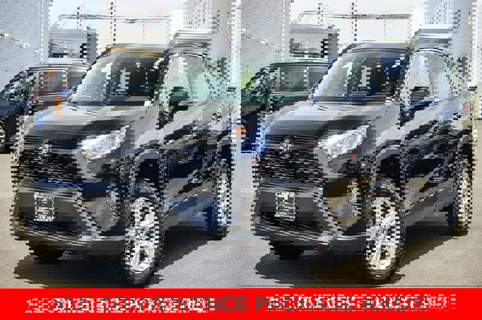 Used 2021 Toyota RAV4 XLE w/ Convenience Package image 1