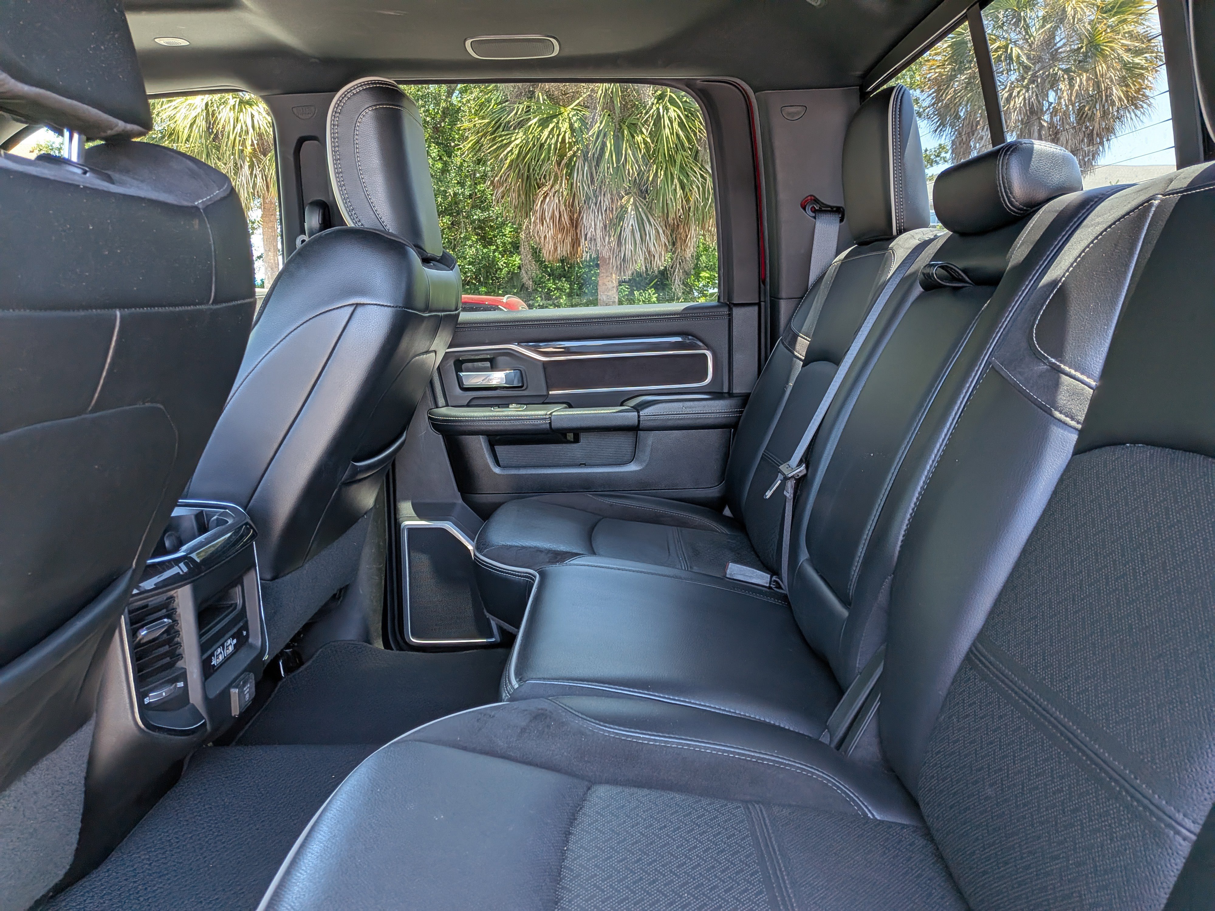 Used 2020 RAM 2500 Laramie image 14