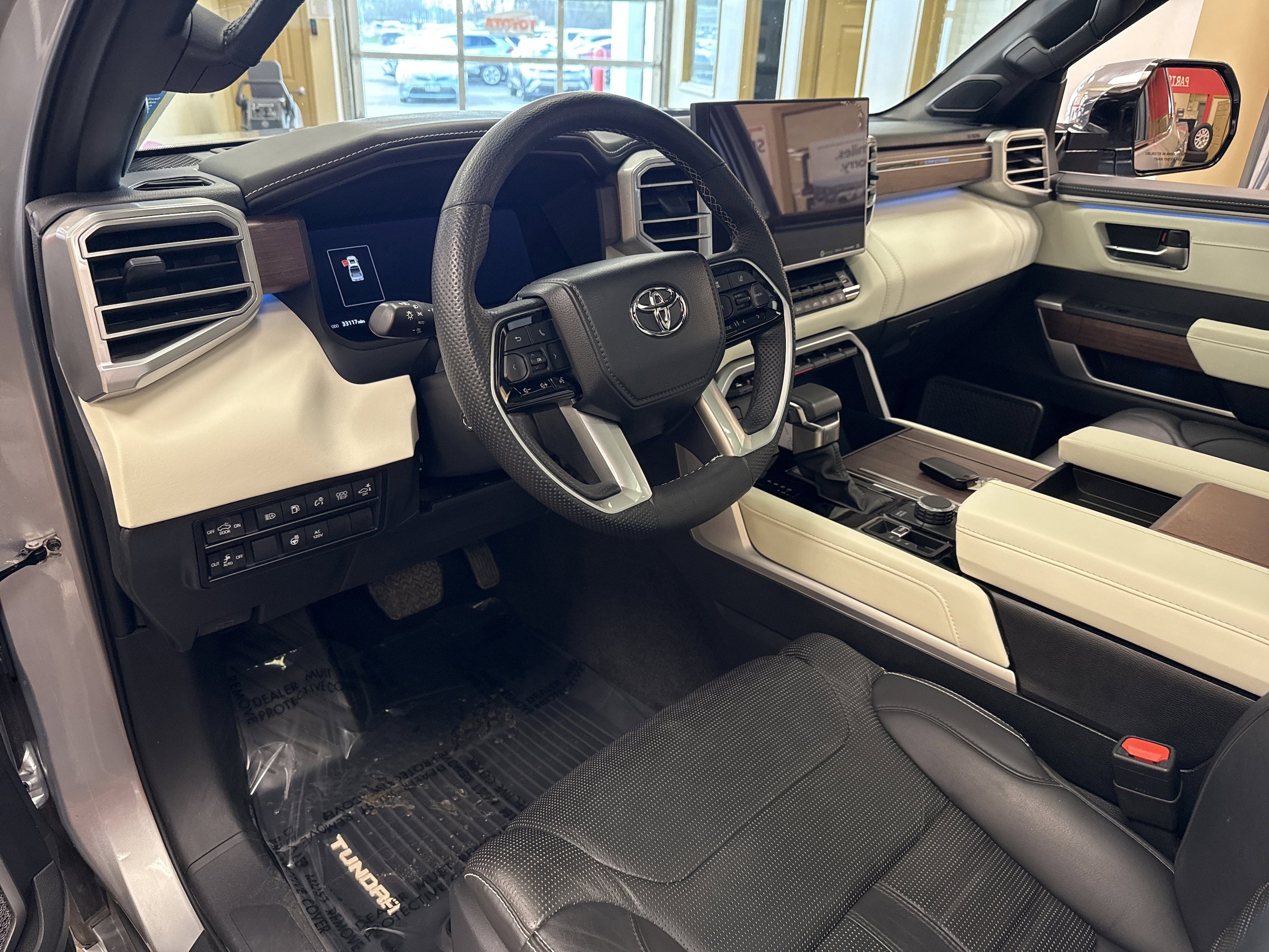 Used 2023 Toyota Tundra Capstone AWD/4WD image 32