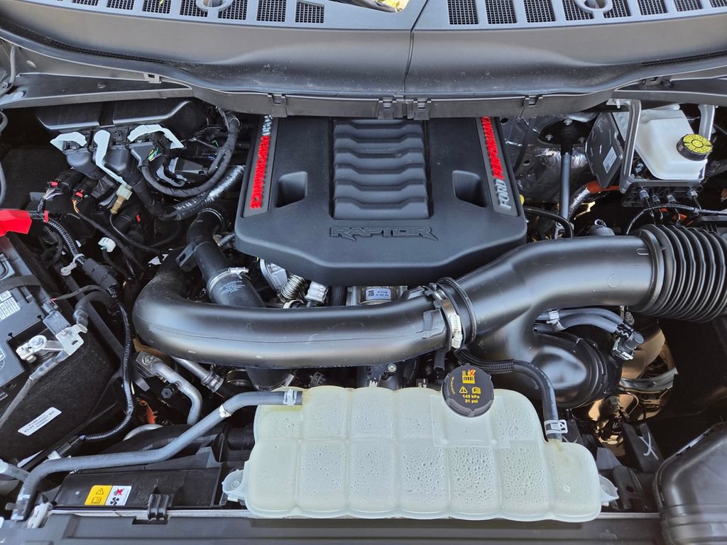 Used 2025 Ford F150 Raptor AWD/4WD image 27