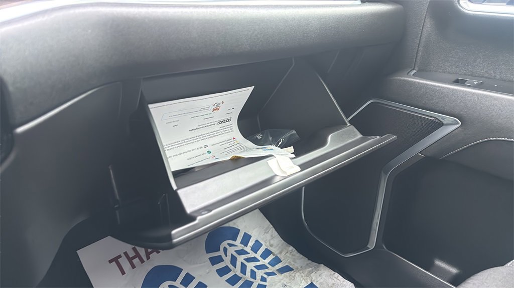 Used 2025 GMC Sierra 1500 Elevation image 29