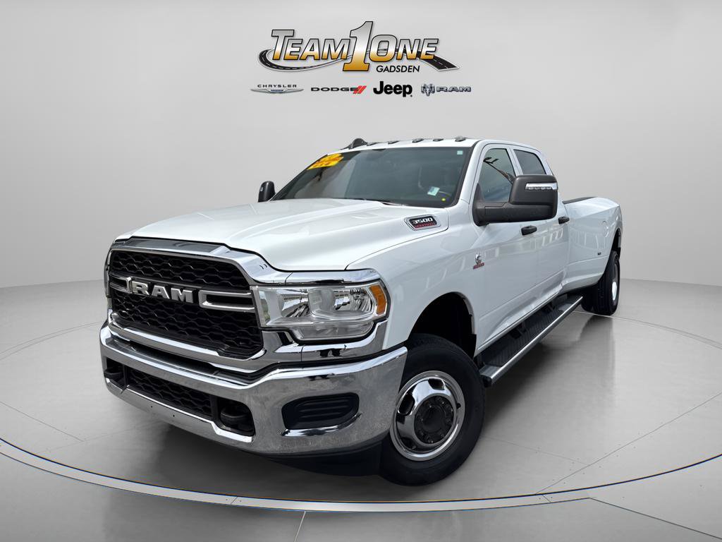 Used 2024 RAM 3500 Tradesman w/ Chrome Appearance Group image 4