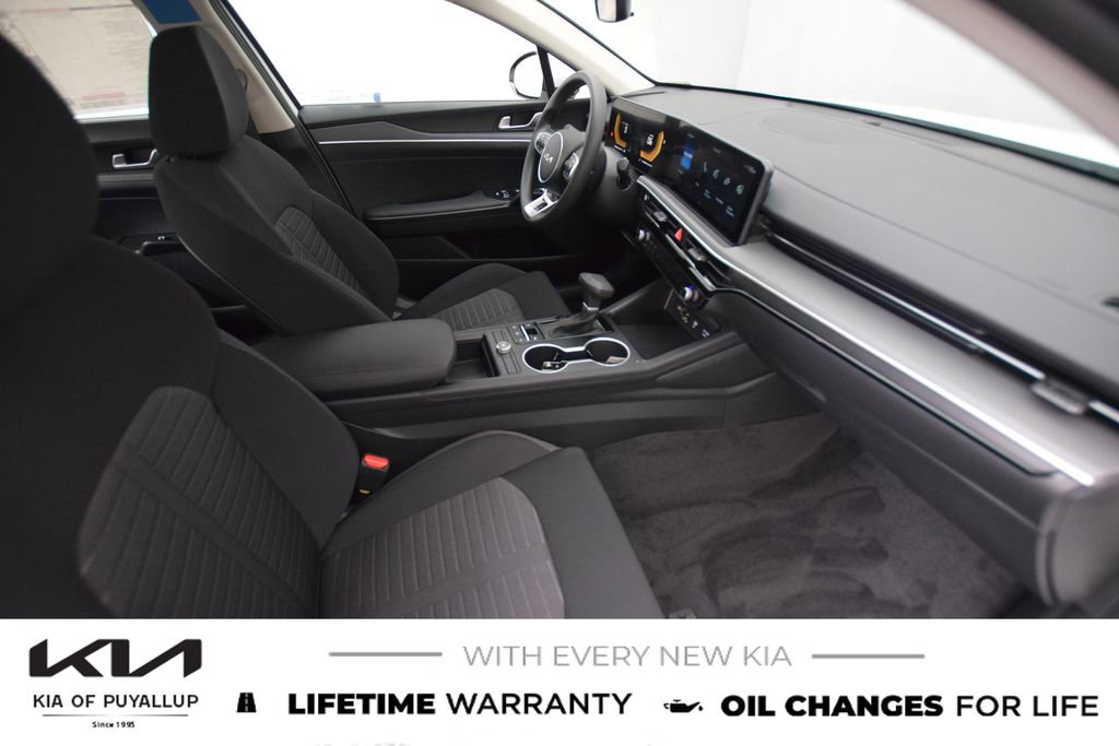 New 2026 Kia K5 LXS image 16